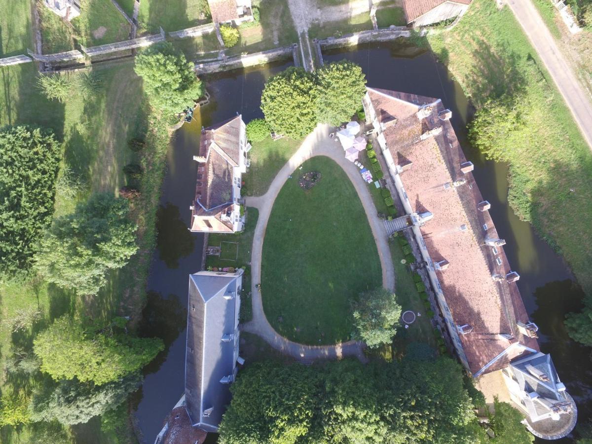 Chateau De Mauvilly B&B 외부 사진